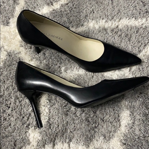 Great leather heels - Picture 2 of 4